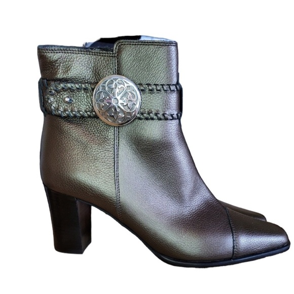 Brighton Shoes - BRIGHTON Rylee Buff & Luxe Wesley Western Calf Boots Size 10